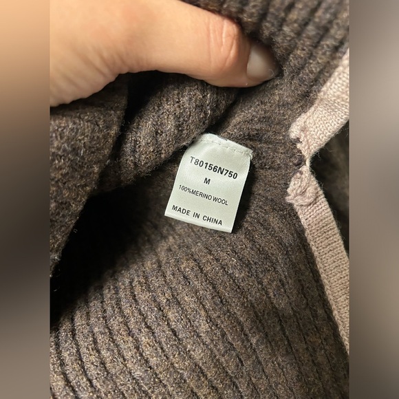 TART Wool V Neck Sweater Women’s Size Medium - Picture 4 of 6